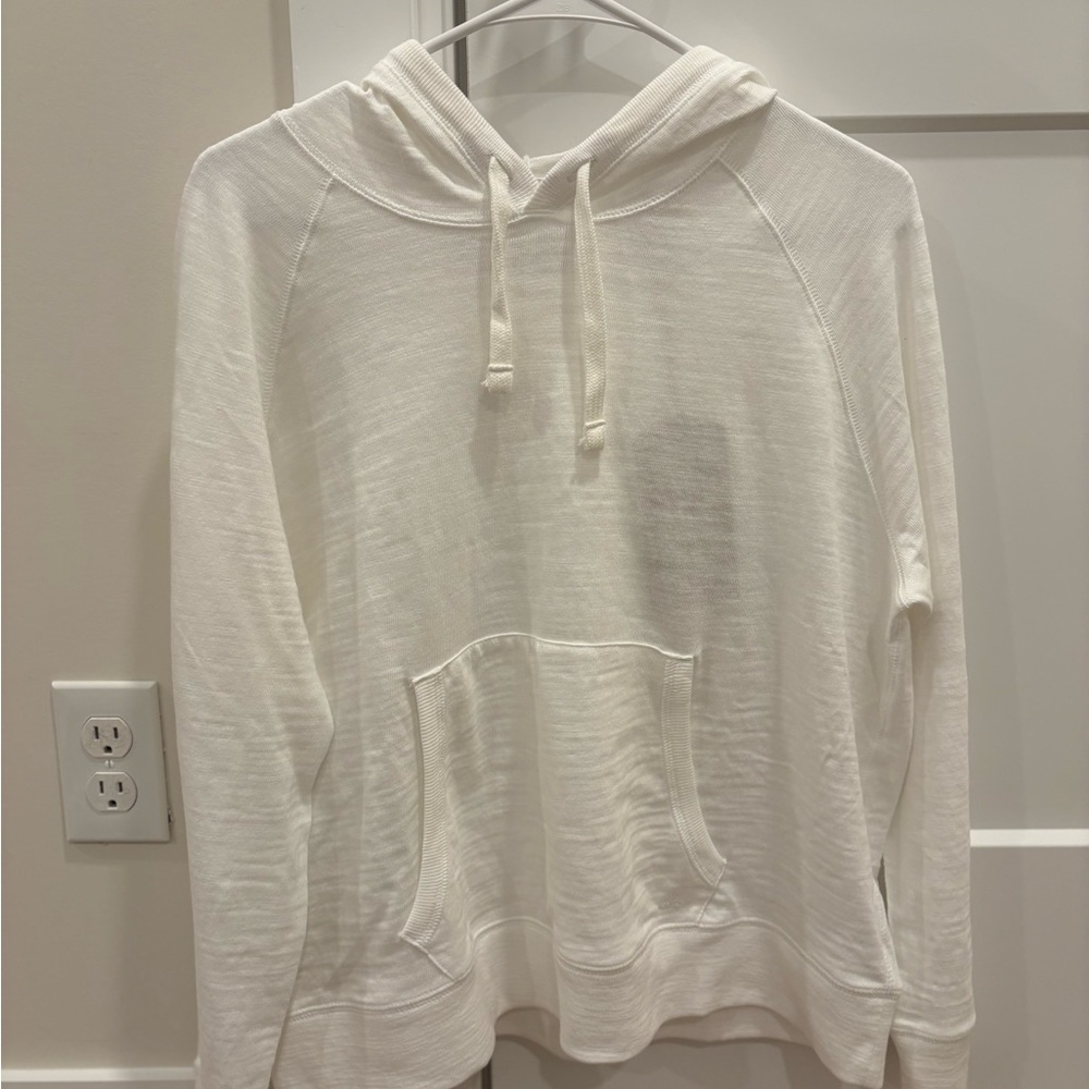 NWT Faherty Sun washed Midweight Organic Hoodie in White - Picture 2 of 9